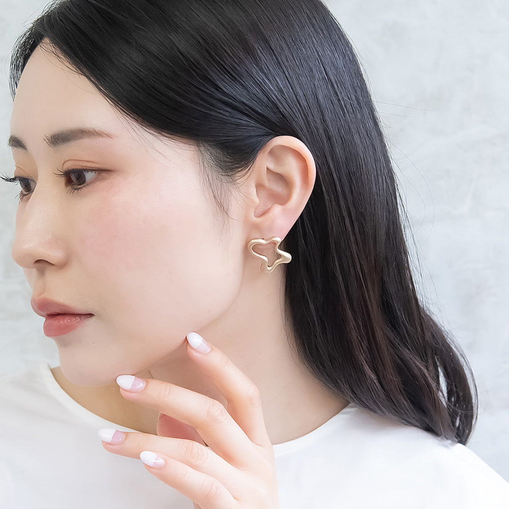 ピアス ニッケルフリー sable gold メタル ウエーブ メルト スタッドピアス