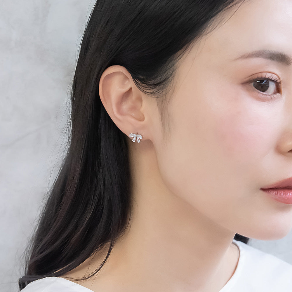 REFLET ニッケルフリー メタル キュービックジルコニア リボン 2way スタッドピアス