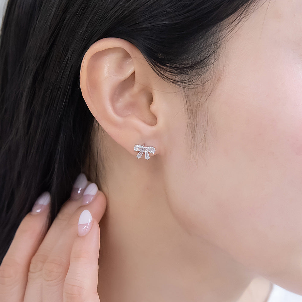 REFLET ニッケルフリー メタル キュービックジルコニア リボン 2way スタッドピアス