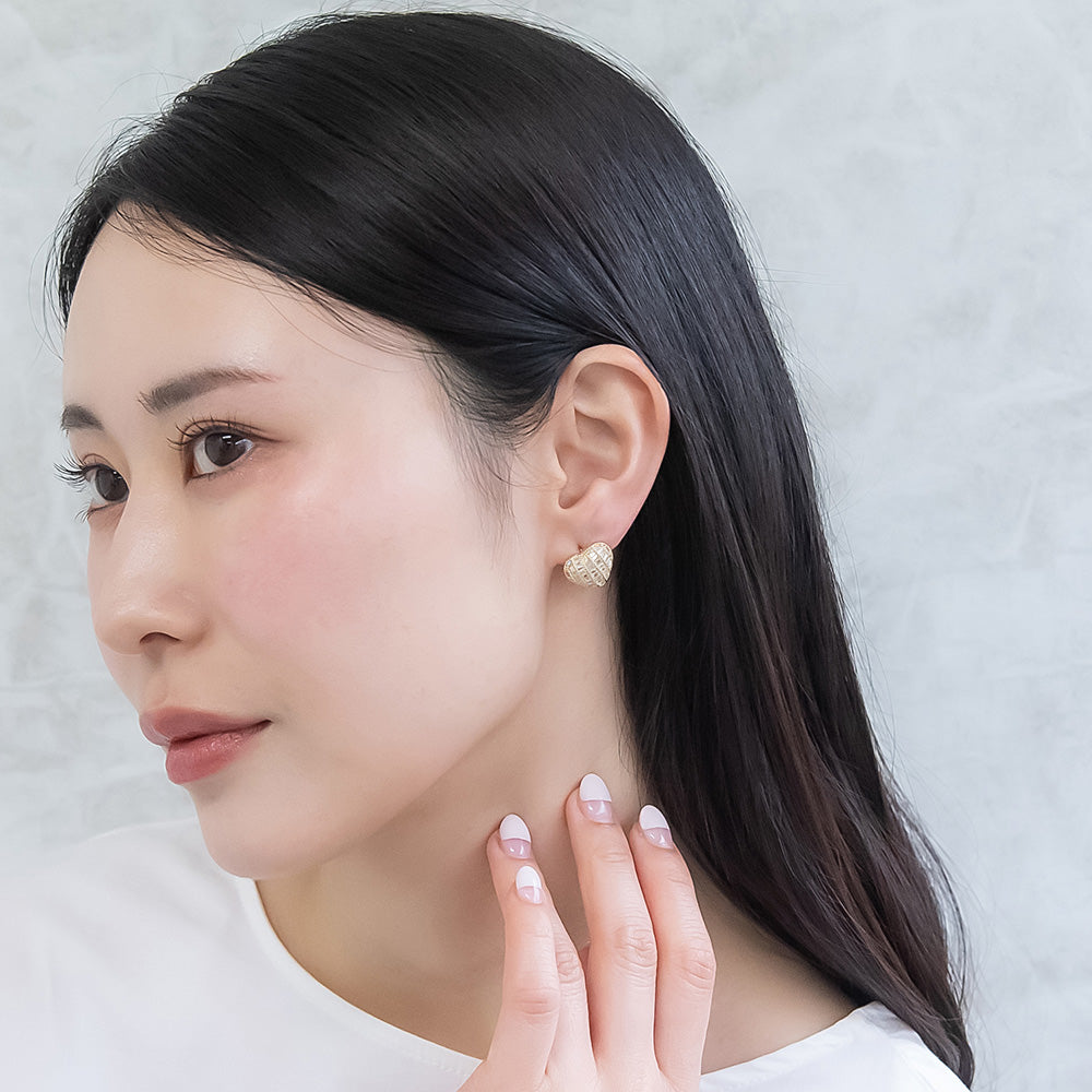 REFLET ニッケルフリー メタル ハート キュービックジルコニア スタッドピアス