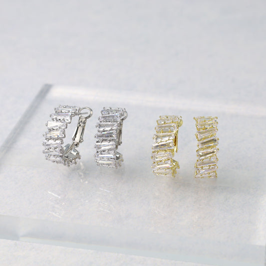 REFLET ニッケルフリー メタル キュービックジルコニア トラピゾイド カット メニー フープピアス