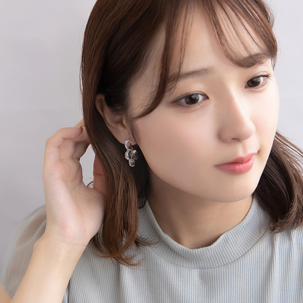 ピアス サイド フラワー クリア カラー チタンポスト スタッドピアス