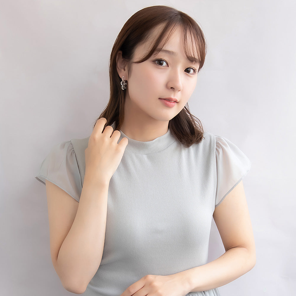 ピアス サイド フラワー クリア カラー チタンポスト スタッドピアス