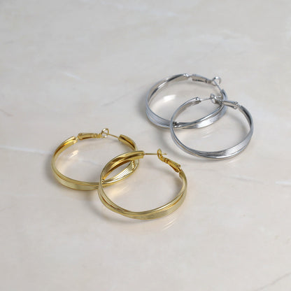 ピアス ニッケルフリー メタル ライン クロス フープピアス
