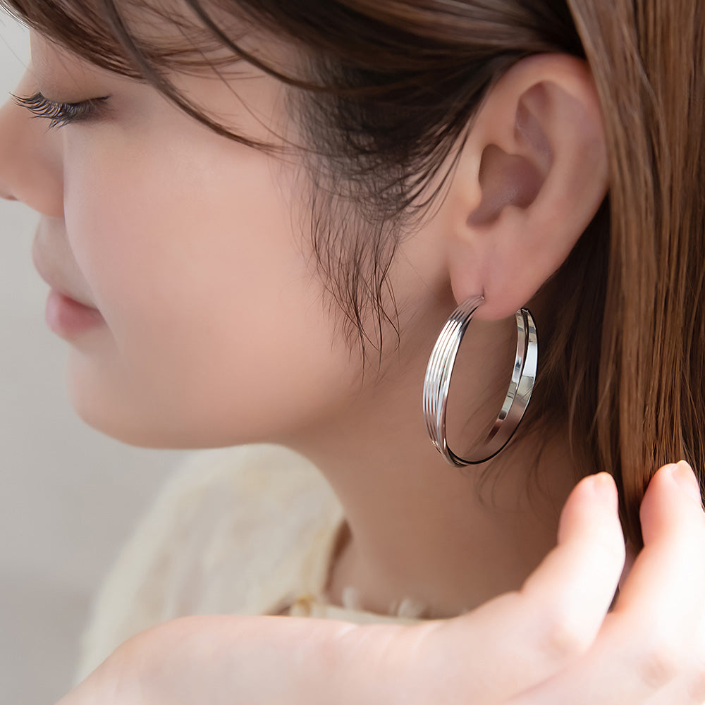 ピアス ニッケルフリー メタル ライン クロス フープピアス
