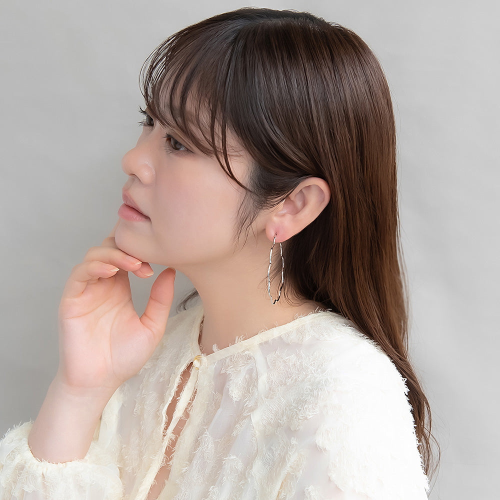 ピアス ニッケルフリー メタル ウエーブ フープピアス