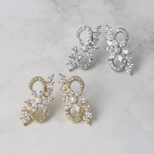 Classy ピアス ニッケルフリー メタル キュービックジルコニア フラワー リーフ パール チタンポスト スタッドピアス