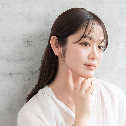 ピアス tiny. ニッケルフリー メタル クマ アニマル 極小 スタッドピアス