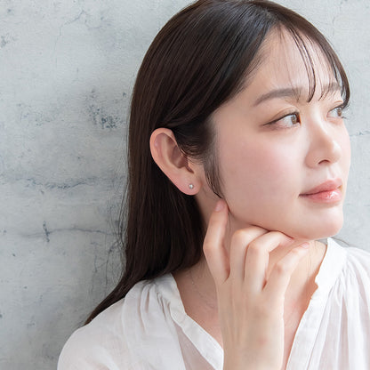 ピアス tiny. ニッケルフリー メタル イチゴ フルーツ 極小 スタッドピアス