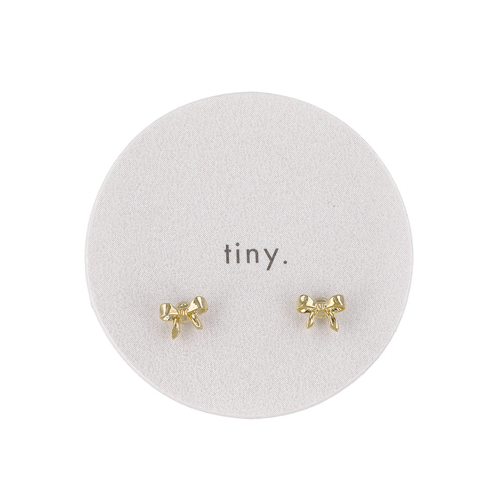 ピアス tiny. ニッケルフリー メタル リボン 極小 スタッドピアス
