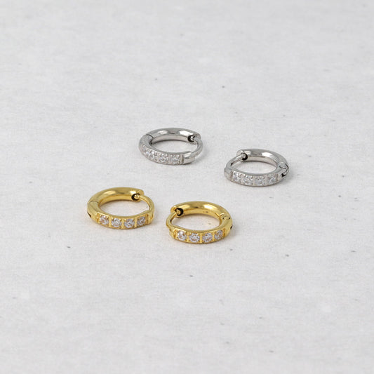 ピアス ステンレス メタル キュービックジルコニア 4粒 直径9mm 幅1.6mm キャッチレス ワンタッチ サージカルステンレスポスト フープピアス