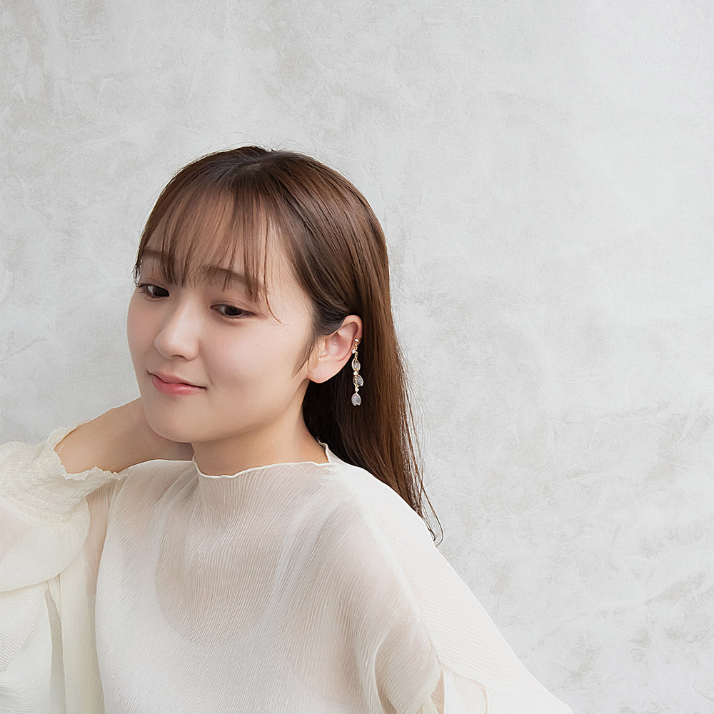 イヤーカフ トリプル 桜 花 花びら ワイヤーフラワー メタル ミニ ストーン パール チェーン ロング 下がり イヤリング 【左耳用】