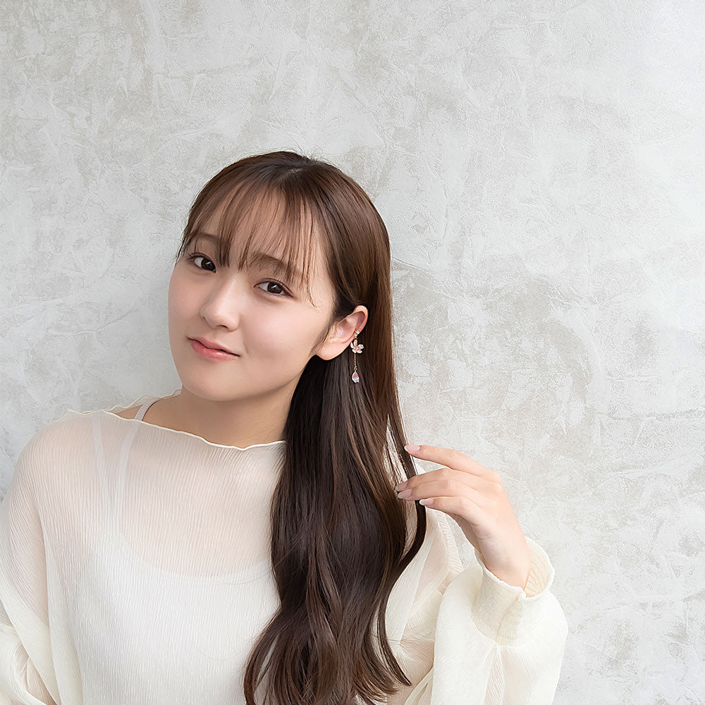 イヤーカフ 桜 花びら ワイヤーメタル ミニ ストーン チェーン 下がり イヤリング 【左耳用】