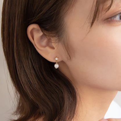 樹脂ピアス ニッケルフリー 宇宙 星 パール スタッドピアス