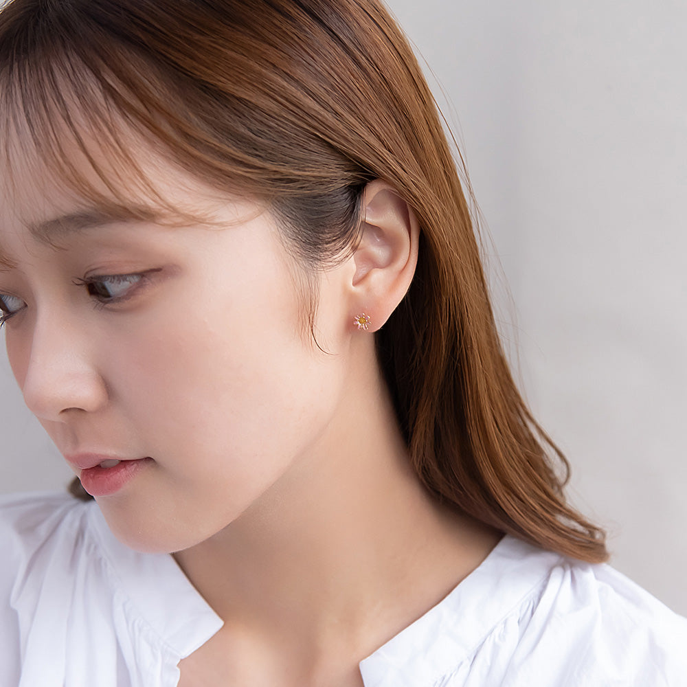 樹脂ピアス ネコ チューリップ マーガレット 3個セット スタッドピアス