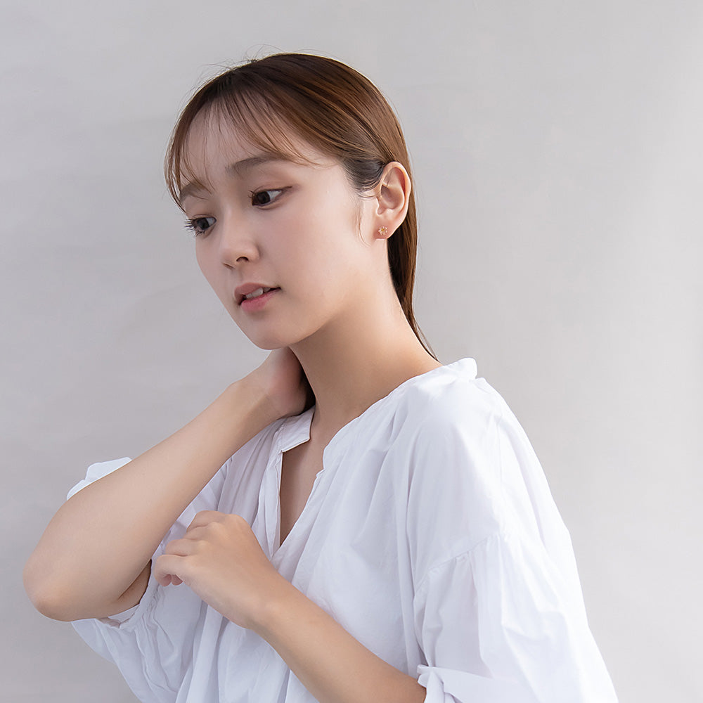 樹脂ピアス ネコ チューリップ マーガレット 3個セット スタッドピアス