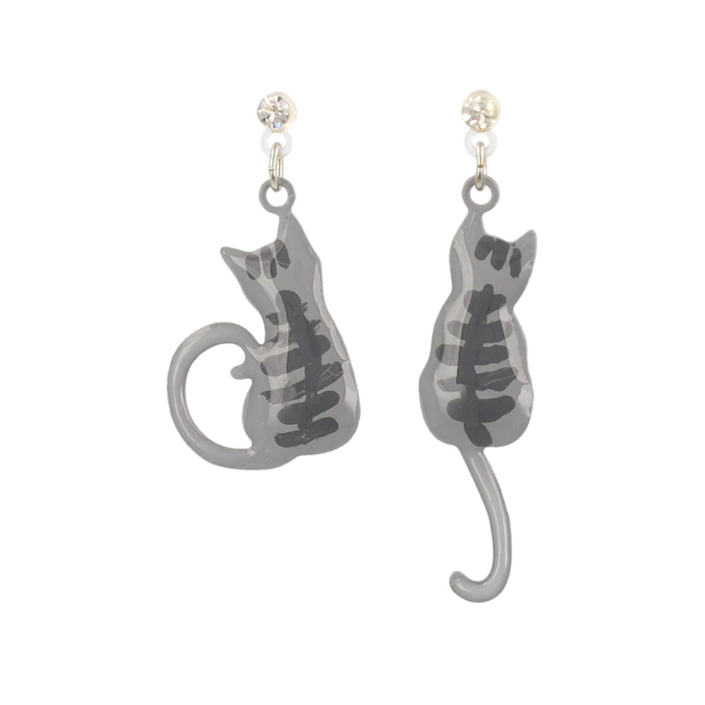 樹脂ピアス お座り 猫 ストーン スタッドピアス