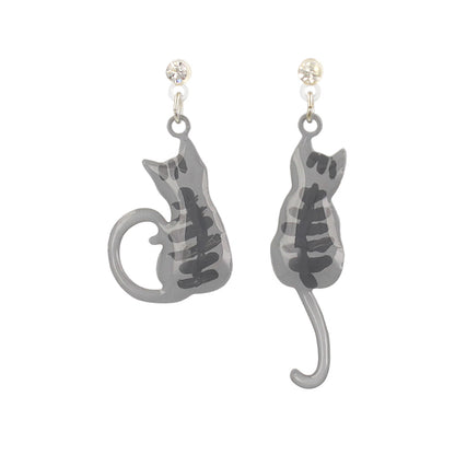 樹脂ピアス お座り 猫 ストーン スタッドピアス