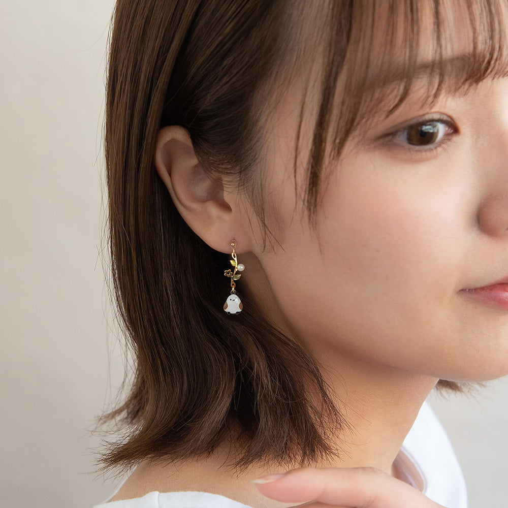 樹脂ピアス ニッケルフリー シマエナガ フラワー ストーン パール 4個セット スタッドピアス