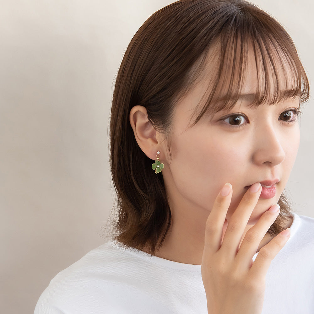 ノンホールピアス ニッケルフリー ワイヤーフラワー クローバー ストーン イヤリング 樹脂タイプ