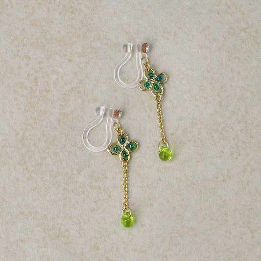 ノンホールピアス ニッケルフリー クローバー ビーズ ストーン イヤリング 樹脂タイプ