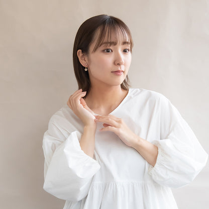 ノンホールピアス ニッケルフリー ローズ ラメ ストーン ワイヤー イヤリング 樹脂タイプ