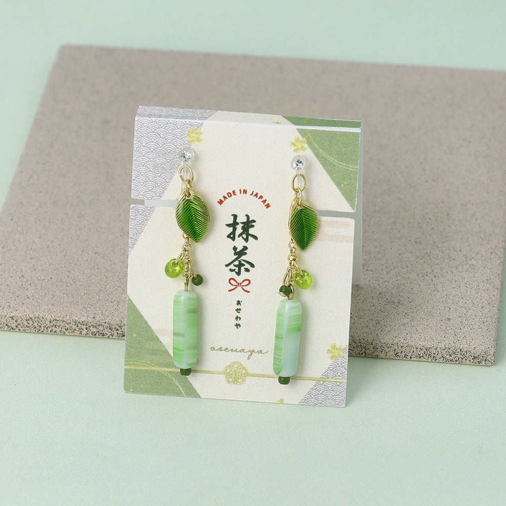 ノンホールピアス 抹茶 葉 マーブル ビーズ イヤリング 樹脂タイプ