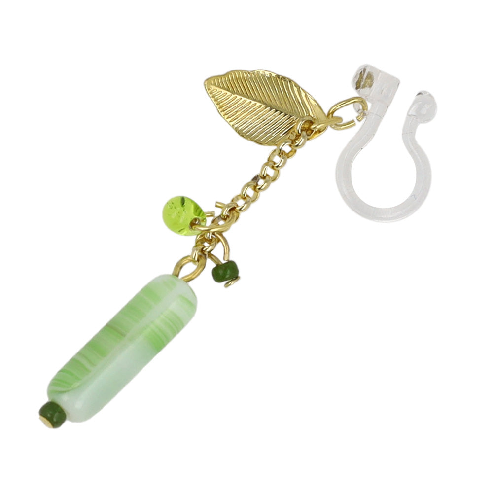 ノンホールピアス 抹茶 葉 マーブル ビーズ イヤリング 樹脂タイプ