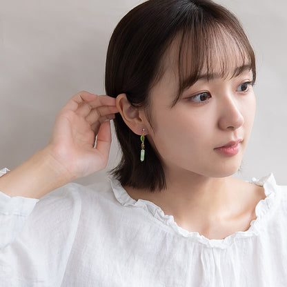 ノンホールピアス 抹茶 葉 マーブル ビーズ イヤリング 樹脂タイプ
