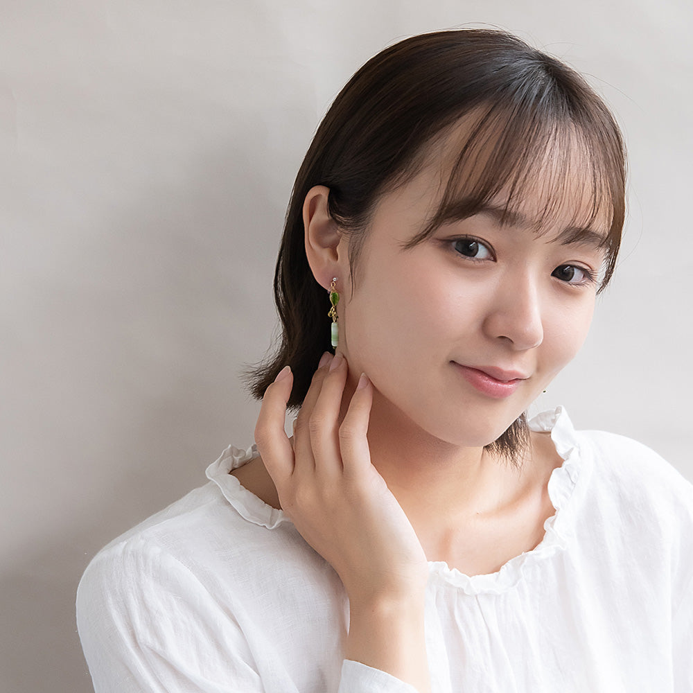 ノンホールピアス 抹茶 葉 マーブル ビーズ イヤリング 樹脂タイプ