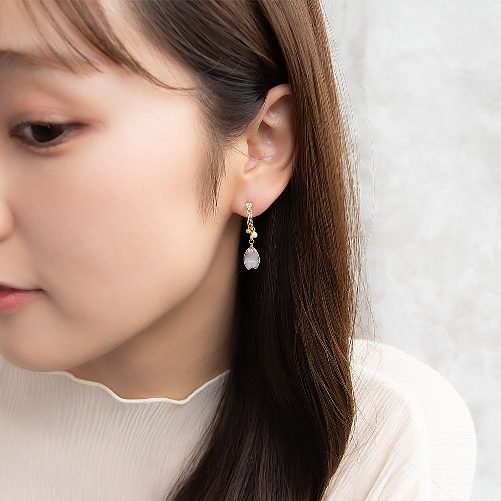 ノンホールピアス メタル 桜 花びら ワイヤーフラワー ストーン パール チェーン イヤリング 樹脂タイプ