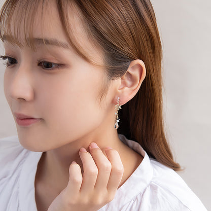 ノンホールピアス  ニッケルフリー 猫 雪の結晶 イヤリング 樹脂タイプ