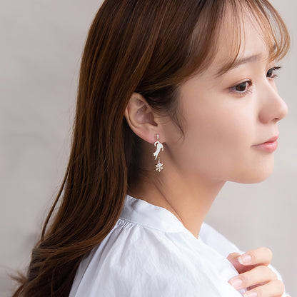 ノンホールピアス  ニッケルフリー 猫 雪の結晶 イヤリング 樹脂タイプ