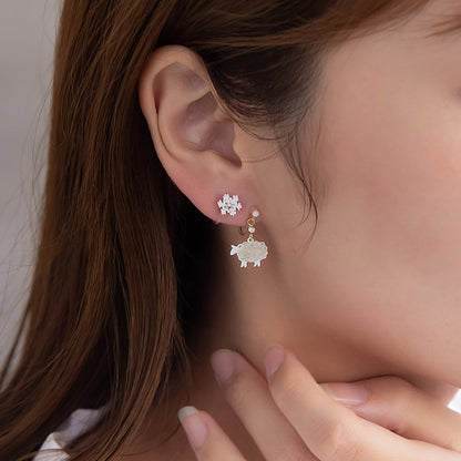ノンホールピアス ニッケルフリー ひつじ 雪の結晶 ストーン 4個セット イヤリング 樹脂タイプ