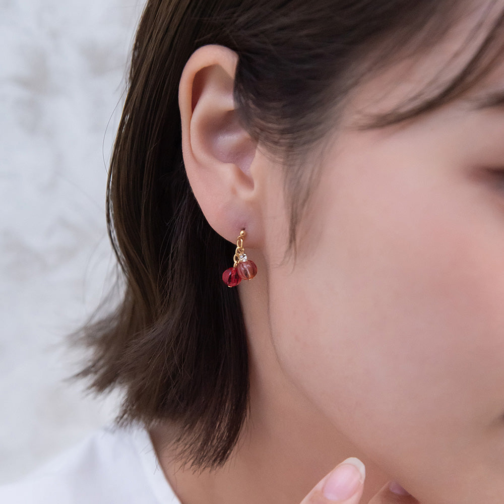 ピアス グラデーション ガラス玉 ストーン チタンポスト スタッドピアス