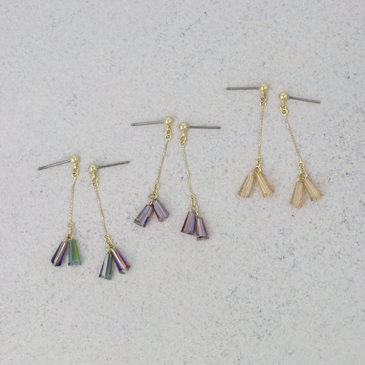 ピアス オーロラカラー ビーズ チェーン チタンポスト スタッドピアス