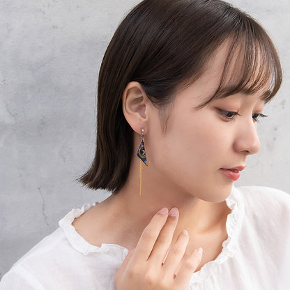 ピアス ニッケルフリー 宇宙 クレセントムーン トライアングル チェーン チタンポスト スタッドピアス