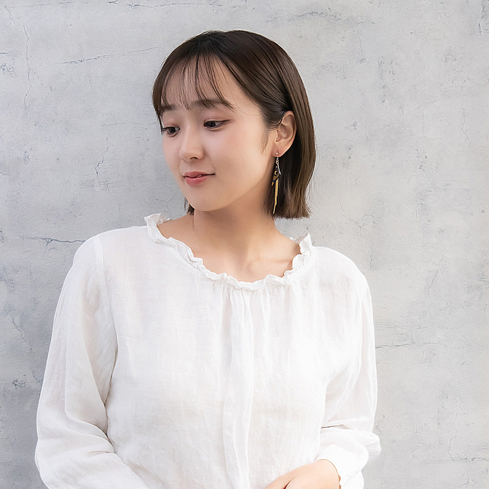 ピアス ニッケルフリー 宇宙 クレセントムーン トライアングル チェーン チタンポスト スタッドピアス