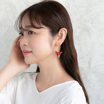 ピアス 透かし バタフライ 蝶 折り紙 柄 和紙 桜 花 トンボ玉 ビーズ メタル チェーン チタンポスト スタッドピアス