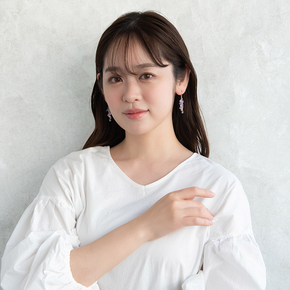 ピアス 藤の花 葉 リーフ オーロラ ドロップビーズ グラデーション サージカルステンレスポスト フックピアス
