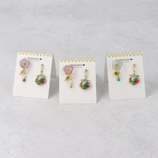 ピアス ニッケルフリー メタル 朝顔 ワイヤー フラワー 花 金魚 金魚鉢 ドロップ クリア カラー ビーズ アシンメトリー チタンポスト スタッドピアス