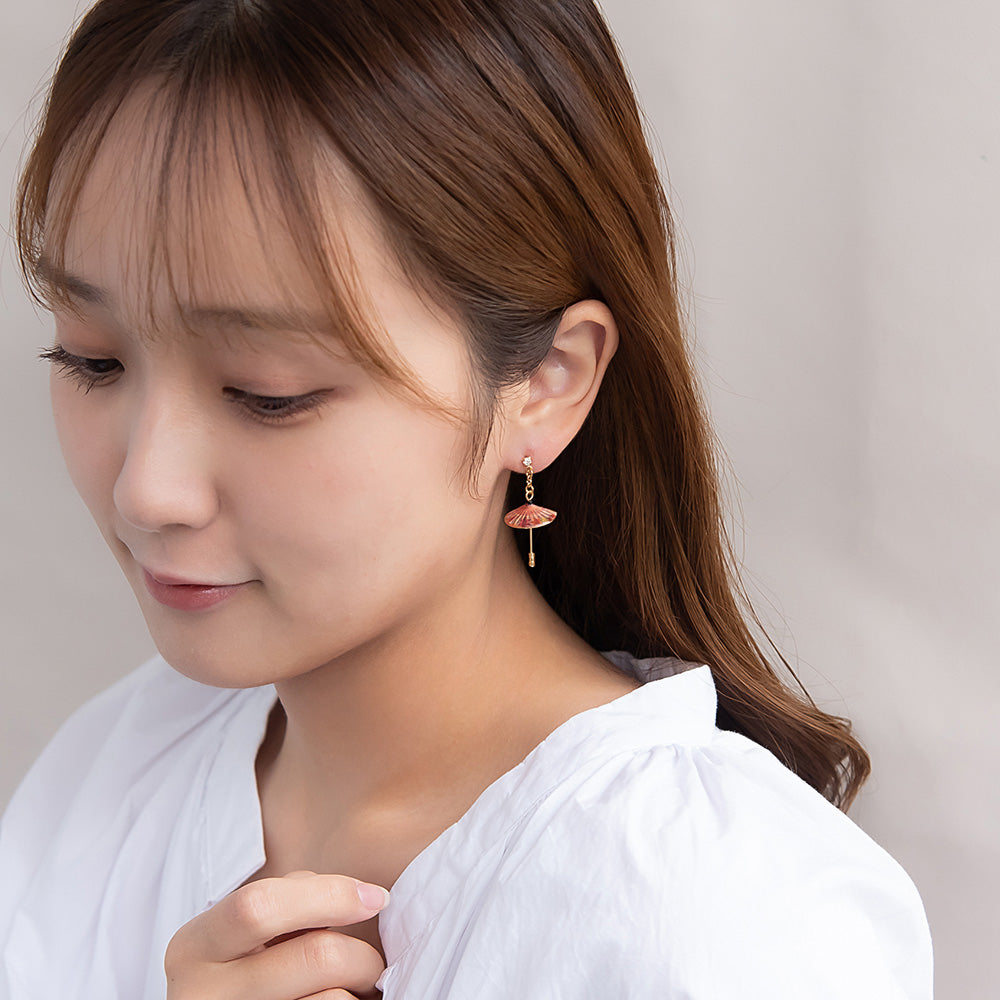 ピアス 紅葉 番傘 チタンポスト スタッドピアス