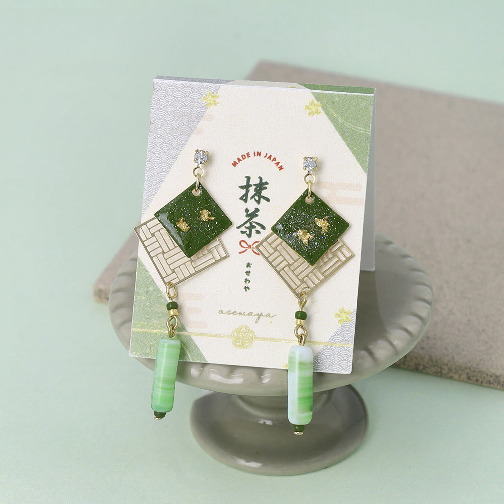 ピアス 抹茶 網代格子 マーブル ビーズ チタンポスト スタッドピアス