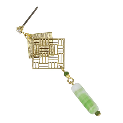 ピアス 抹茶 網代格子 マーブル ビーズ チタンポスト スタッドピアス