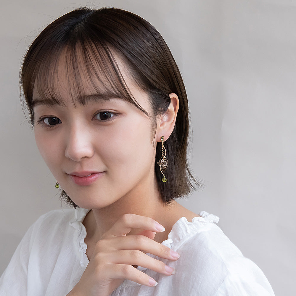 ピアス 抹茶 扇子 桜柄 チタンポスト スタッドピアス – OSEWAYA