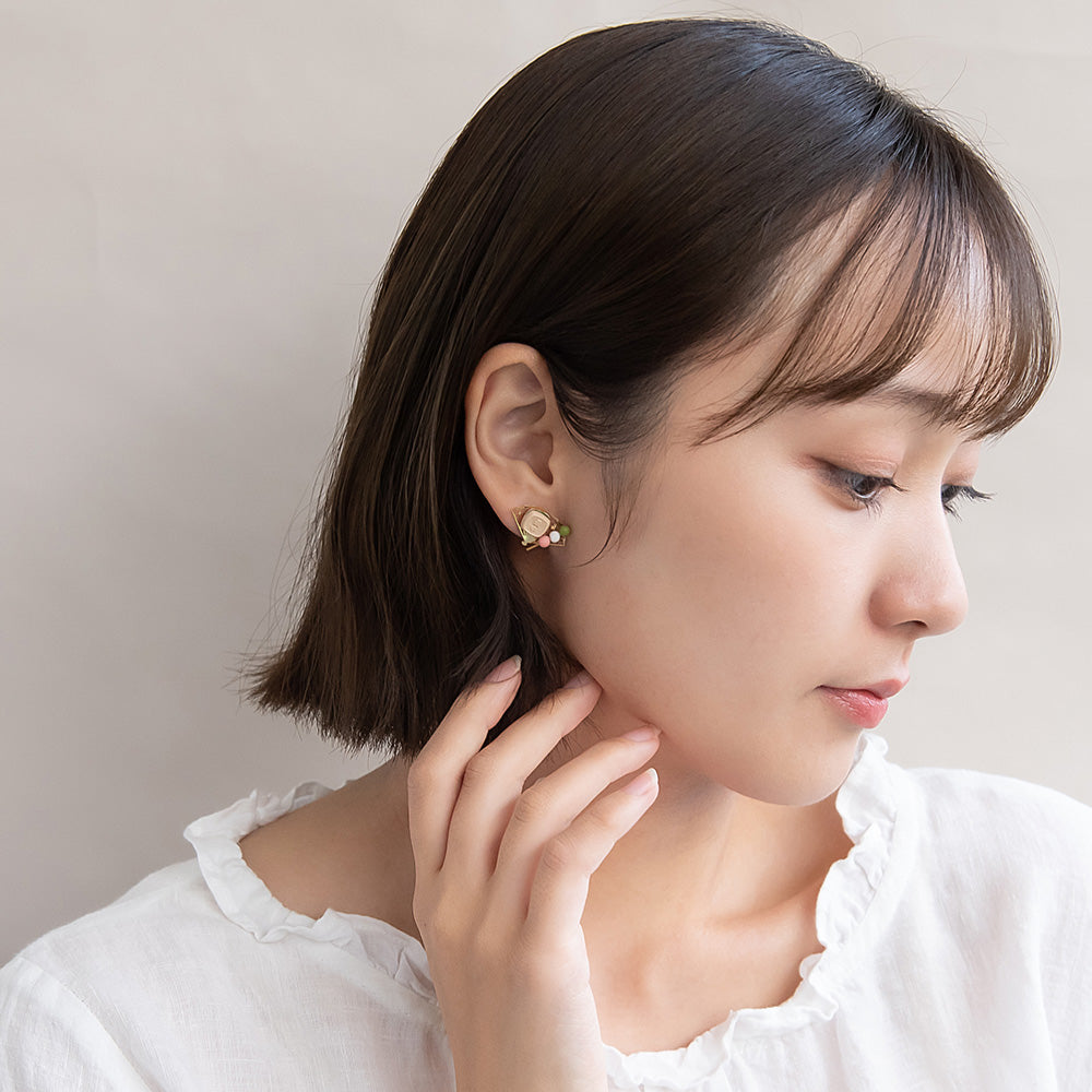 ピアス 抹茶 和菓子 扇子 白狐 チタンポスト スタッドピアス