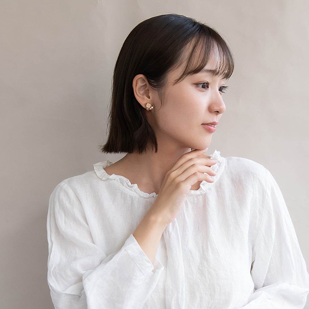 ピアス 抹茶 和菓子 扇子 白狐 チタンポスト スタッドピアス