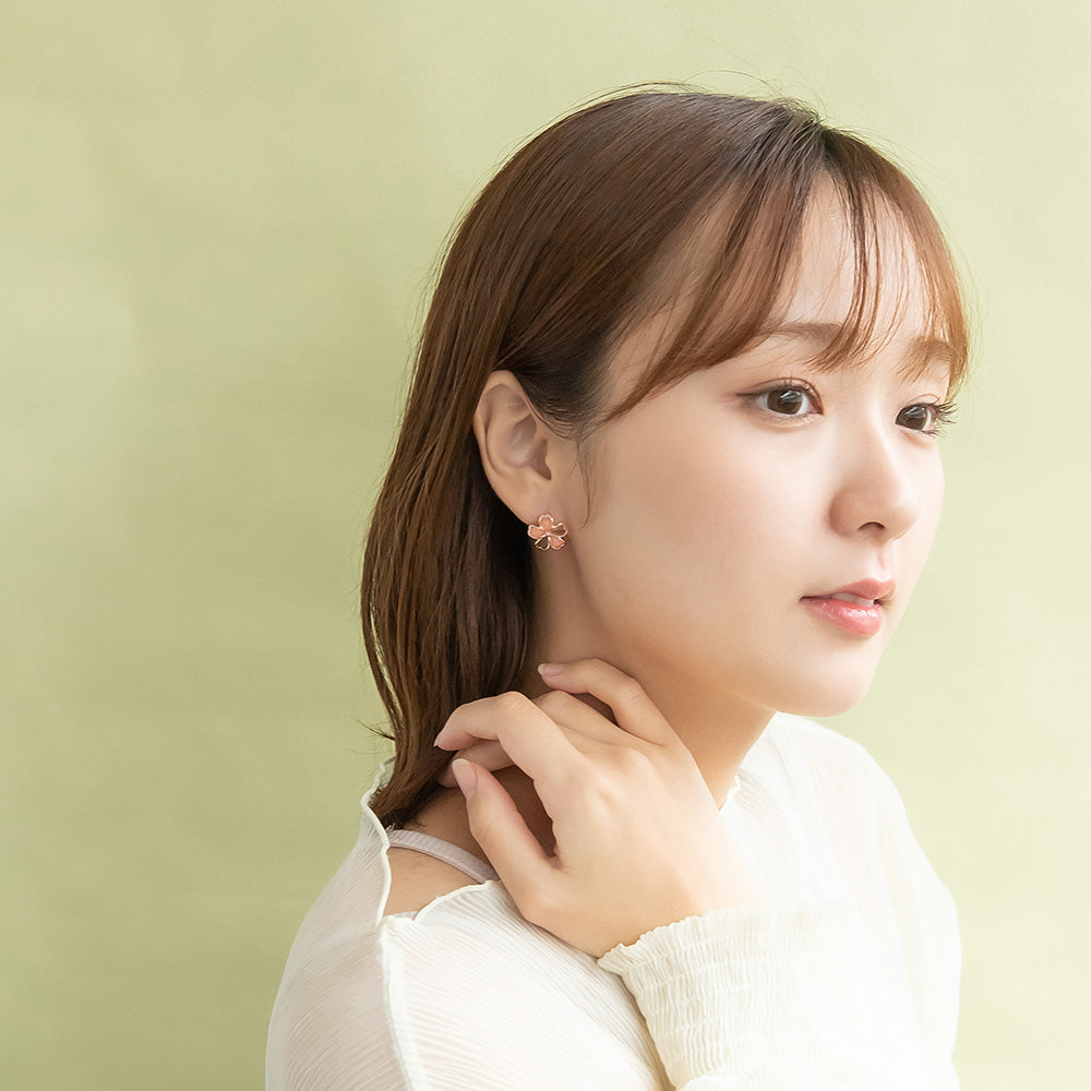 ピアス ニッケルフリー メタル 桜 チタンポスト スタッドピアス