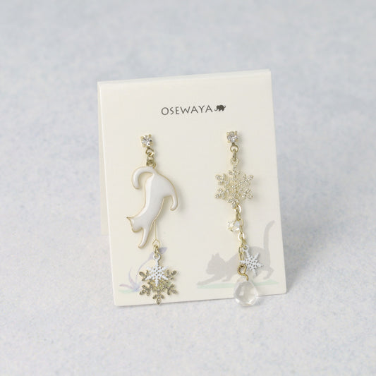 ピアス ニッケルフリー 猫 雪の結晶 チタンポスト スタッドピアス