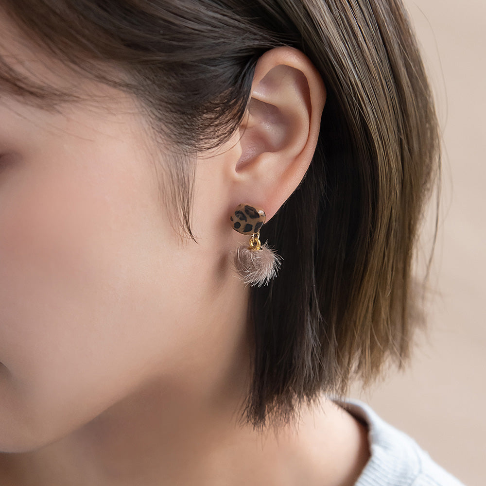 ピアス レオパード フェイクファー ボール ステンレスポスト スタッドピアス
